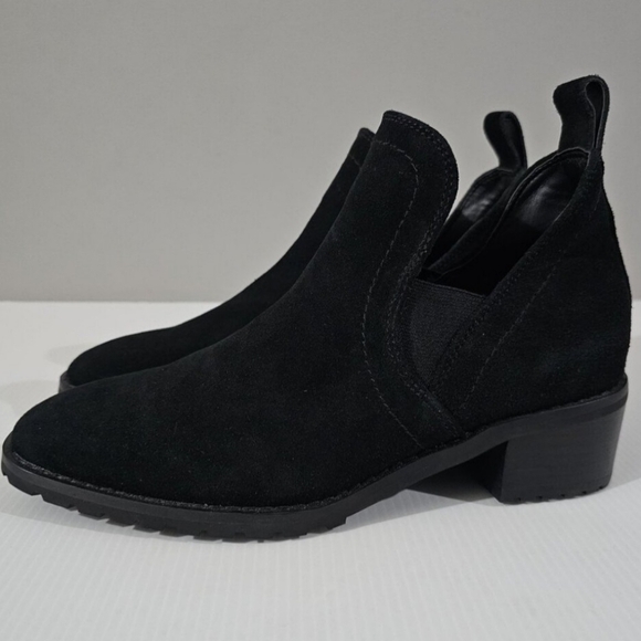 NEW Blondo Sandra Ankle Bootie Womens 7 Black Suede Waterproof Chelsea Winter - Picture 13 of 13